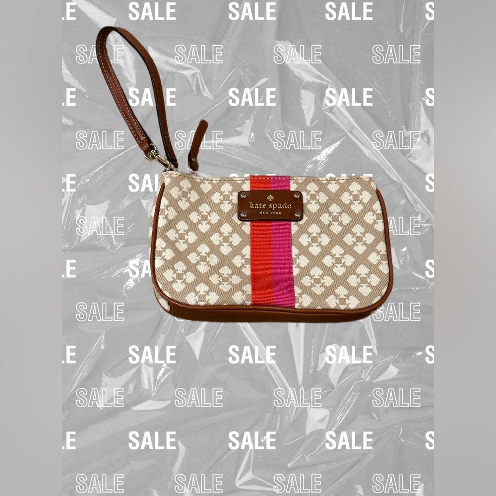 VINTAGE GENTLY USED KATE SPADE WRISTLET